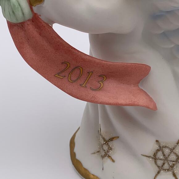 Precious Moments 2013 "Peace On Earth and Goodwill To All" Figurine #131001 VTG - Picture 7 of 13